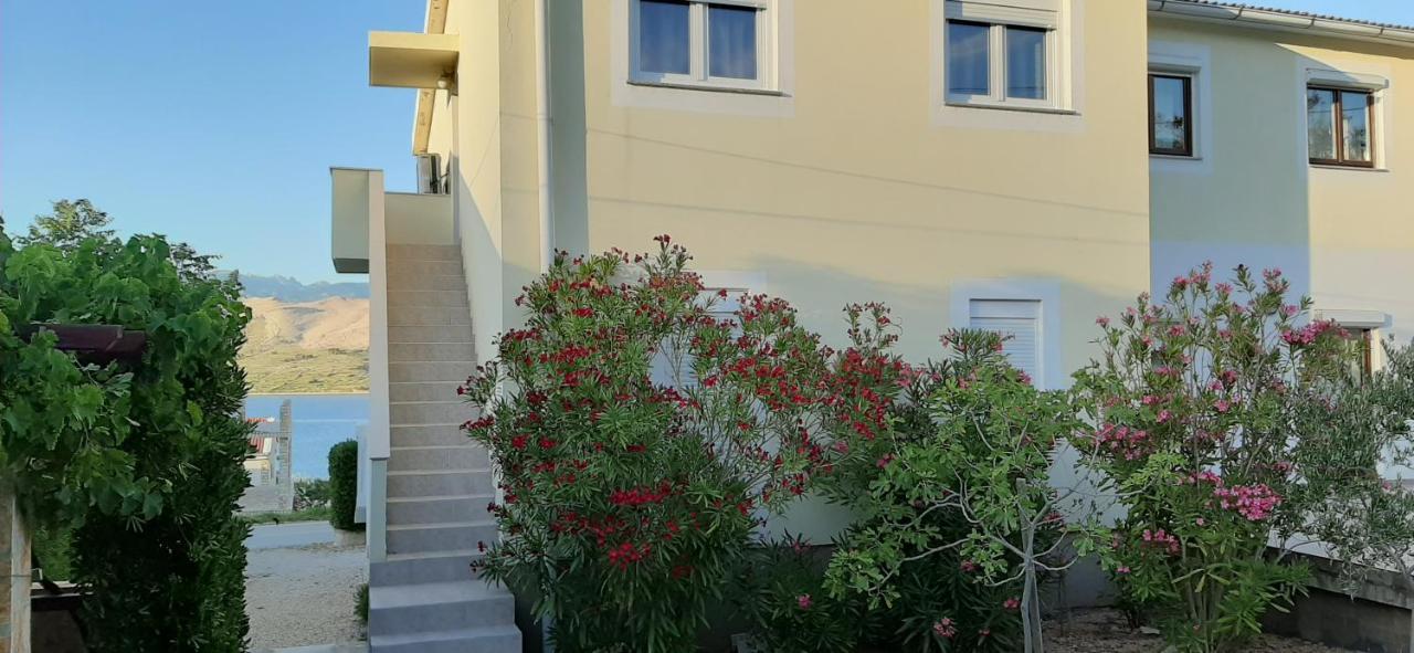 Presecki Apartamento Pag Town